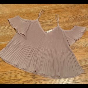 InTu Woman’s Top in Blush